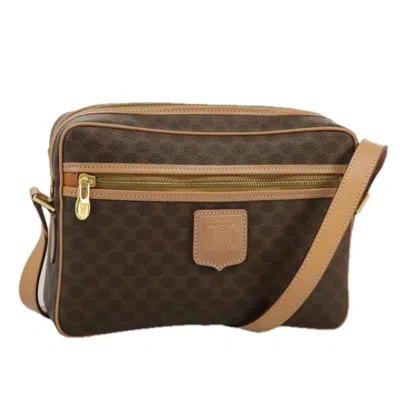 Pre-owned Celine Triomphe Canvas Shoulder Bag () In Brown
