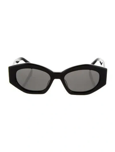 Pre-owned Celine Triomphe Cat-eye Sunglasses In Black