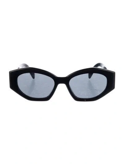 Pre-owned Celine Triomphe Cat-eye Sunglasses In Black