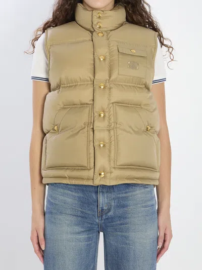 CELINE CELINE TRIOMPHE PADDED VEST




CHIEDI A CHATGPT