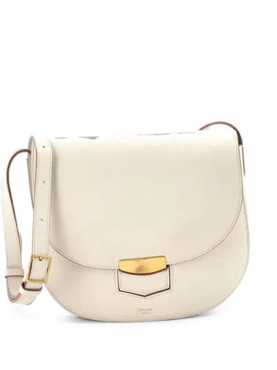Pre-owned Celine Trotteur Grainy Leather Medium Crossbody Bag In White