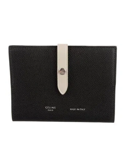 Pre-owned Celine Wallet In Black