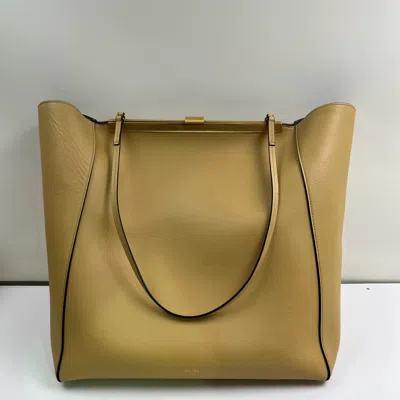 Celine Women Pre-loved Bag Very Good Condition In Green