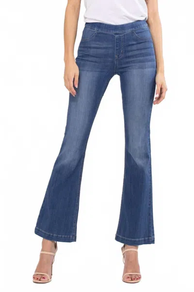 Cello Mid Rise Petite Flare Jegging In Medium Wash In Blue