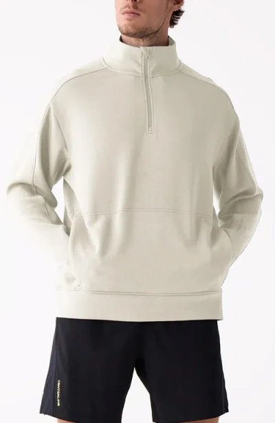Centerline Athletics Après Quarter Zip In White