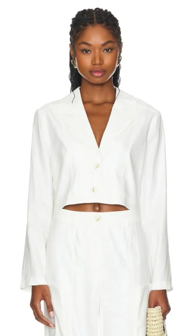 Central Park West Leila Crop Blazer In 화이트