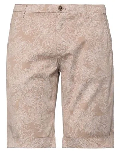 Cerdelli Man Shorts & Bermuda Shorts Light Brown Size 34 Cotton, Elastane In Beige