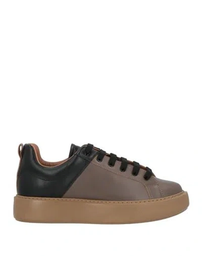 Cerruti 1881 Man Sneakers Light Brown Size 5 Cow Leather In Sand