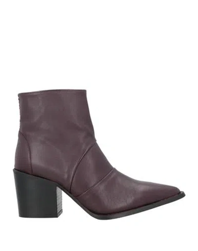 Cerruti 1881 Woman Ankle Boots Burgundy Size 8 Calfskin In Red