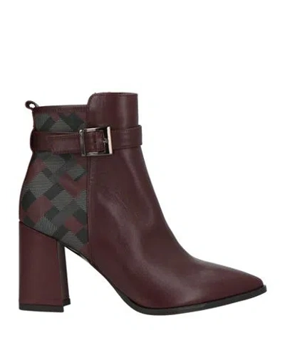 Cerruti 1881 Woman Ankle Boots Burgundy Size 8 Cow Leather, Pvc - Polyvinyl Chloride In Red