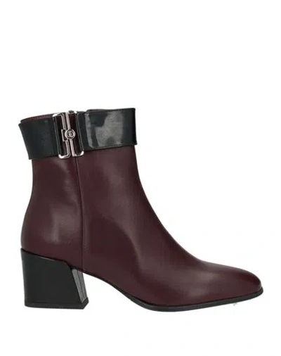 Cerruti 1881 Woman Ankle Boots Plum Size 8 Cow Leather In Purple