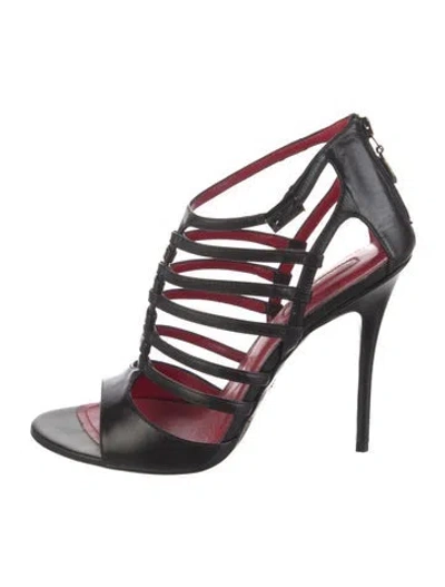 Pre-owned Cesare Paciotti Leather Pumps In Red