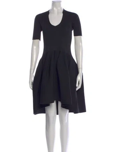 Pre-owned Cfcl V-neck Knee-length Dress In Blue