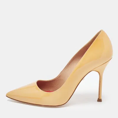 Ch Carolina Herrera Beige Patent Leather Pointed Toe Pumps In Orange