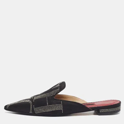 Ch Carolina Herrera In Black