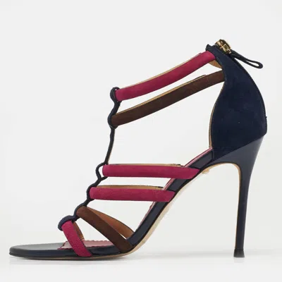Ch Carolina Herrera In Black
