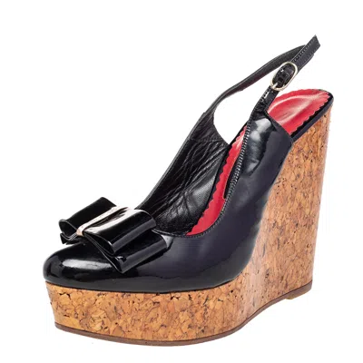 Ch Carolina Herrera Black Leather Bow Wedge Sandals In Blue
