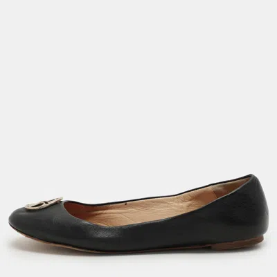 Ch Carolina Herrera Black Leather Logo Embellished Ballet Flats