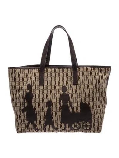 Pre-owned Ch Carolina Herrera Canvas Tote In Brown