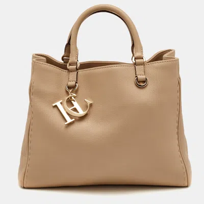 Pre-owned Ch Carolina Herrera Ch Charm Beige Leather Shopper Tote In Sand