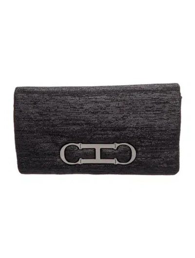 Pre-owned Ch Carolina Herrera Clutch In Black