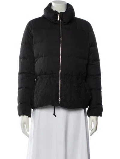Pre-owned Ch Carolina Herrera Down Jacket In Black