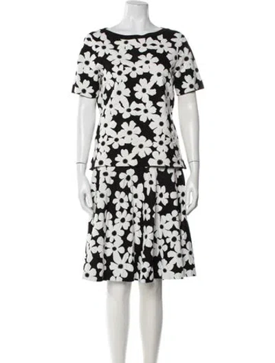 Pre-owned Ch Carolina Herrera Floral Print Skirt Set In White
