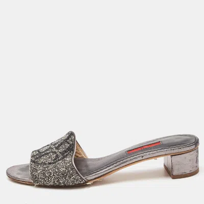 Ch Carolina Herrera Grey Leather Crystal Embellished Logo Slide Sandals In Silver