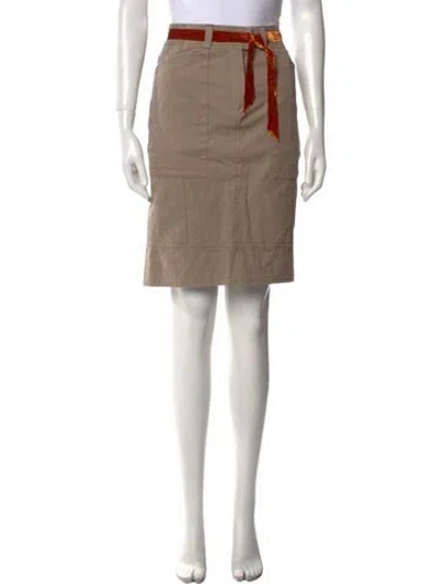 Pre-owned Ch Carolina Herrera Knee-length Skirt In Neutral