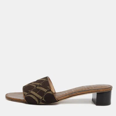 Pre-owned Ch Carolina Herrera Metallic Leather And Canvas Logo Slide Sandals Size 38 In Brown