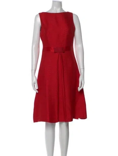 Pre-owned Ch Carolina Herrera Silk Knee-length Dress In Red