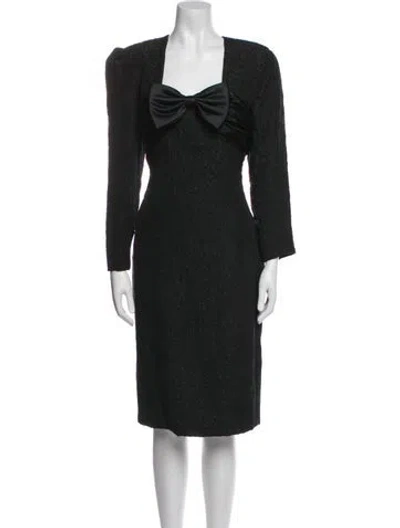 Pre-owned Ch Carolina Herrera Silk Midi Length Dress In Black