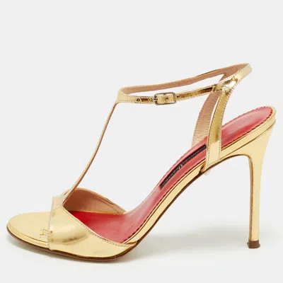 Pre-owned Ch Carolina Herrera Size 37 Gold Leather Ankle Strap Sandals