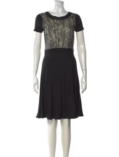 Pre-owned Ch Carolina Herrera Wool Knee-length Dress In Gray