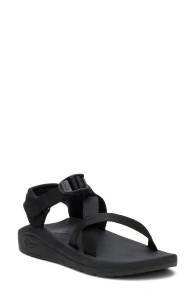 Chaco Cushz Sandal In Black