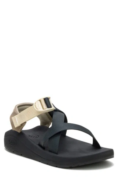 Chaco Cushz Sandal In Black
