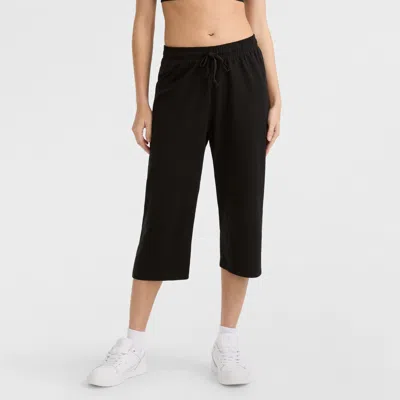 Champion Lightweight Lounge Capri Pants, C Logo In Black