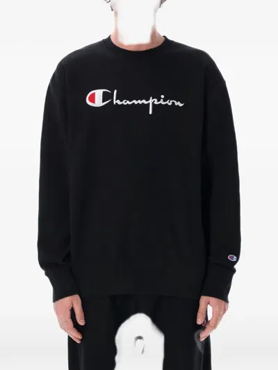 Champion Reverse Weave Crewneck Sweatshirt With Embroidered Chest Logo In Black
