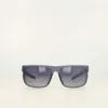 Champion Men's Polarized  Wrap - Large In Gray