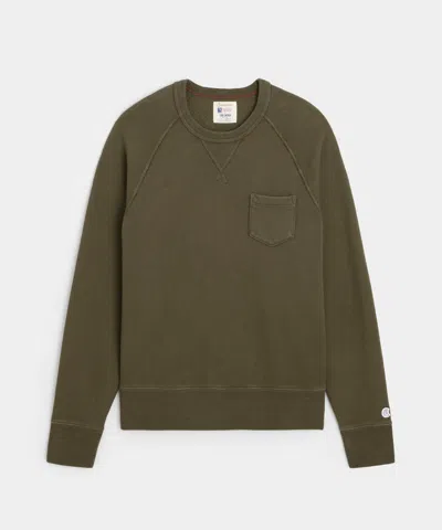 Champion Midweight Pocket Sweatshirt In Green