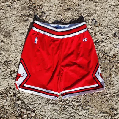 Pre-owned Champion X Chicago Bulls Vintage 90's Chicago Bulls Champion Nba Shorts In Red