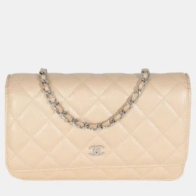 Pre-owned Chanel 15c Beige Quilted Caviar Classic Wallet On Chain In Sand