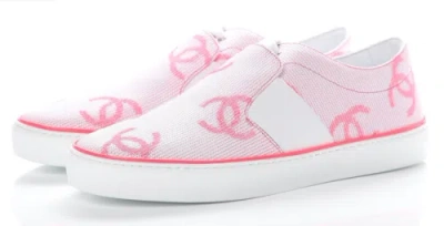 Pre-owned Chanel 18p Neon Pink White Cc Slip On Lace Up Flat Runner Trainer Sneaker 39