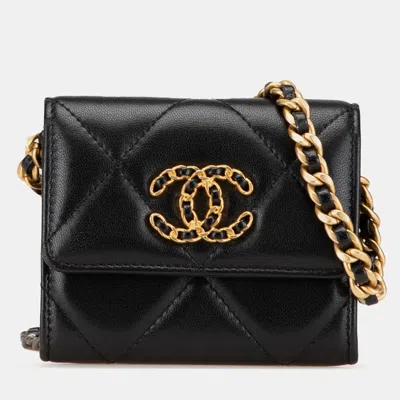 Pre-owned Chanel 19 Card Holder On Chain In Black