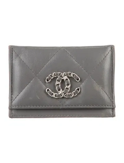 Pre-owned Chanel 19 Card Holder Quilted Pattern Card Holder In Gray