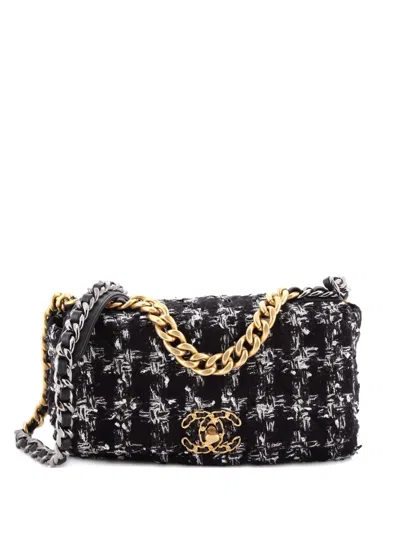 Pre-owned Chanel 19 Flap Bag Quilted Houndstooth Tweed And Ribbon Medium Shoulder Bag In Black