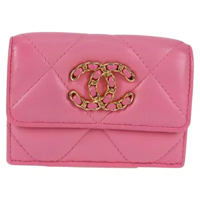 Pre-owned Chanel 19 Leather Wallet () In Pink