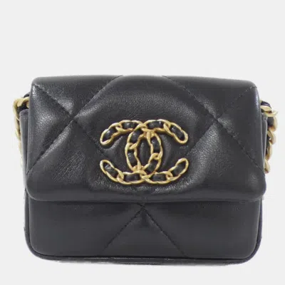 Pre-owned Chanel 19 Line Waist Bag In Black