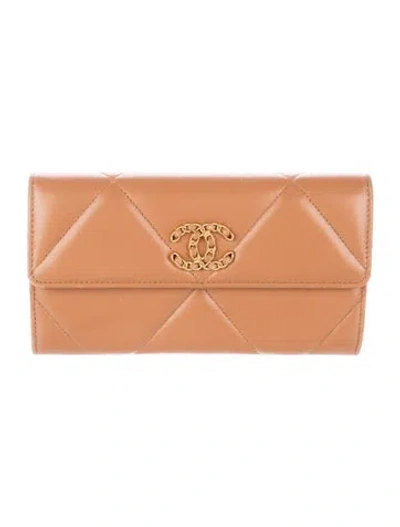 Pre-owned Chanel 19 Long Flap Interlocking Cc Logo Continental Wallet In Brown