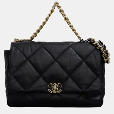 Pre-owned Chanel 19 Maxi Bag In Black